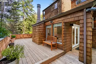 3107 SW Nottingham Dr, Portland, OR 97201 - Photo 41