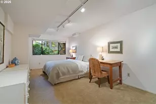 3107 SW Nottingham Dr, Portland, OR 97201 - Photo 23