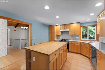 3868 SE Pine St, Hillsboro, OR 97123 - Photo 9