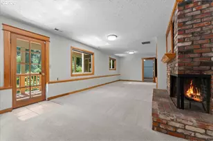 3868 SE Pine St, Hillsboro, OR 97123 - Photo 25