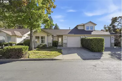 330 NE Fircrest Pl, McMinnville, OR 97128 - Photo 3