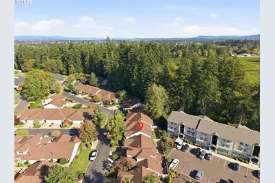 330 NE Fircrest Pl, McMinnville, OR 97128 - Photo 37