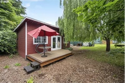 11602 SE Main St, Portland, OR 97216 - Photo 39