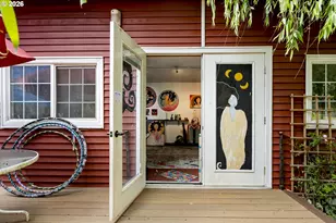 11602 SE Main St, Portland, OR 97216 - Photo 41