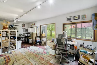 11602 SE Main St, Portland, OR 97216 - Photo 43