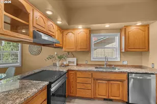 2495 Park Forest Dr, Eugene, OR 97405 - Photo 7