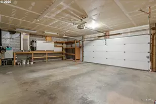 2495 Park Forest Dr, Eugene, OR 97405 - Photo 41