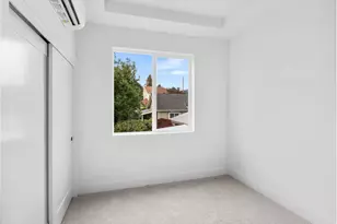 9300 N New York Ave, Portland, OR 97203 - Photo 13