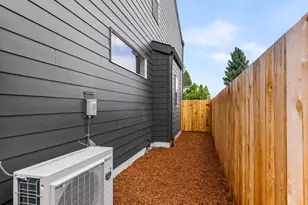 9300 N New York Ave, Portland, OR 97203 - Photo 25