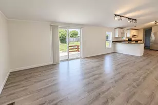 94255 4th St, Gold Beach, OR 97444 - Photo 19