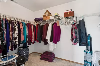 15330 SE Ogden Dr, Portland, OR 97236 - Photo 21