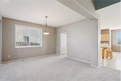 15330 SE Ogden Dr, Portland, OR 97236 - Photo 7