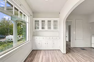 4833 N Commercial Ave, Portland, OR 97217 - Photo 11