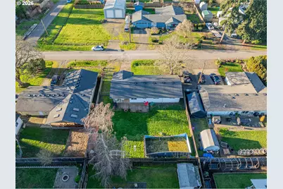 759 SE Elm St, Dundee, OR 97115 - Photo 35