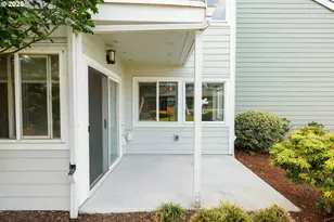 125 N Hayden Bay Dr, Portland, OR 97217 - Photo 25