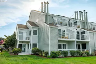 125 N Hayden Bay Dr, Portland, OR 97217 - Photo 29