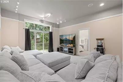 3426 SW Arnold St, Portland, OR 97219 - Photo 39