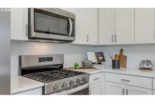 6434 SE Nasha St, Hillsboro, OR 97123 - Photo 11