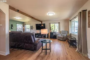 1789 14th St, North Bend, OR 97459 - Photo 21