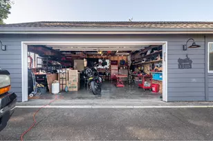 1789 14th St, North Bend, OR 97459 - Photo 33