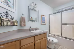 2716 NW Jetty Ave, Lincoln City, OR 97367 - Photo 13