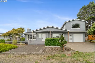 1064 S Front St, Rockaway Beach, OR 97136 - Photo 3