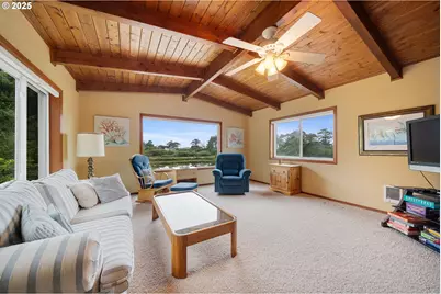 1064 S Front St, Rockaway Beach, OR 97136 - Photo 15