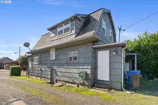 2410 3rd St, Tillamook, OR 97141 - Photo 21