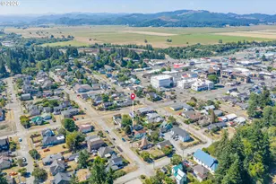 343 N Elliott St, Coquille, OR 97423 - Photo 9