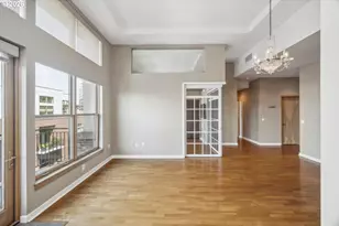 821 NW 11th Ave, Portland, OR 97209 - Photo 3