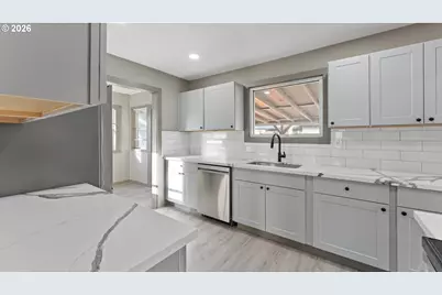 7305 N Fenwick Ave, Portland, OR 97217 - Photo 19