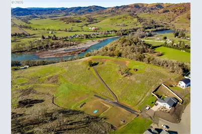 01 Palmdale Ave, Roseburg, OR 97471 - Photo 11