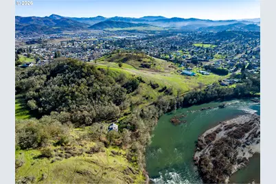 01 Palmdale Ave, Roseburg, OR 97471 - Photo 17