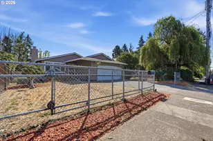 6518 SE 93rd Ave, Portland, OR 97266 - Photo 3