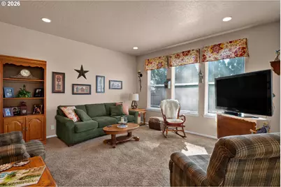 212 Chimney Rock Ln, Eugene, OR 97404 - Photo 17