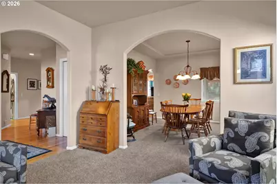 212 Chimney Rock Ln, Eugene, OR 97404 - Photo 11