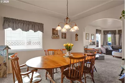 212 Chimney Rock Ln, Eugene, OR 97404 - Photo 13