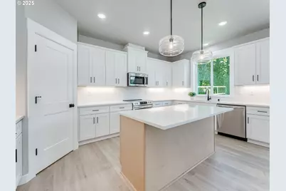 2205 NW 69th St, Vancouver, WA 98665 - Photo 9