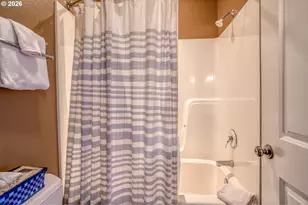 5020 NW Lee Ave, Lincoln City, OR 97367 - Photo 33