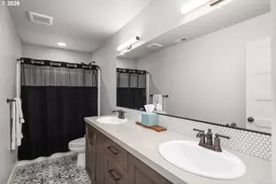 4002 Roxbury Dr, West Linn, OR 97068 - Photo 33