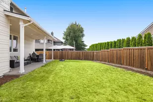 4002 Roxbury Dr, West Linn, OR 97068 - Photo 39