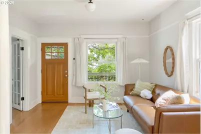 5035 NE 6th Ave, Portland, OR 97211 - Photo 9