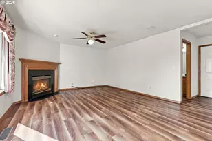 2880 SW Burlingame Ave, Troutdale, OR 97060 - Photo 11