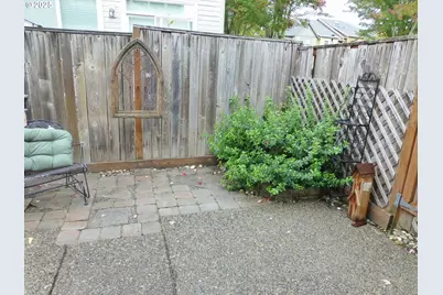 17257 SW Berkeley Ln, Beaverton, OR 97003 - Photo 35