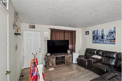1848 Lansing Ave NE, Salem, OR 97301 - Photo 3
