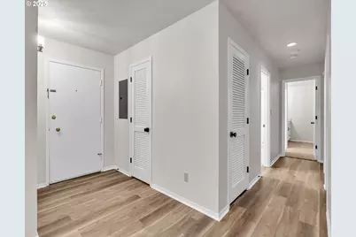 4460 SW Scholls Ferry Rd #24, Portland, OR 97225 - Photo 5