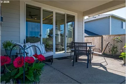 525 NW Crater Lake Dr, Dallas, OR 97338 - Photo 35