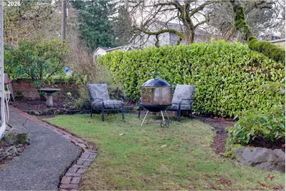 2525 SW Hume Ct, Portland, OR 97219 - Photo 33