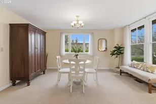 2525 SW Hume Ct, Portland, OR 97219 - Photo 9