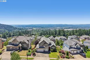 10996 SE Lenore St, Happy Valley, OR 97086 - Photo 33
